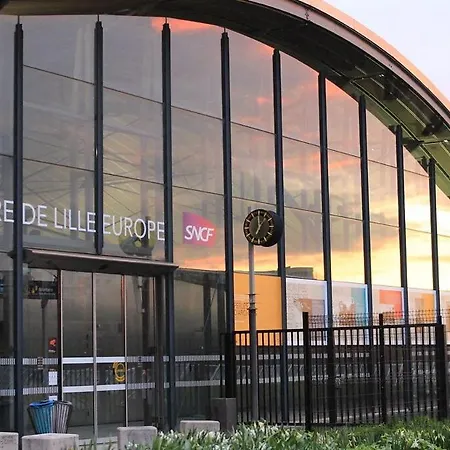 Hellemmes - With Parking ! Lille